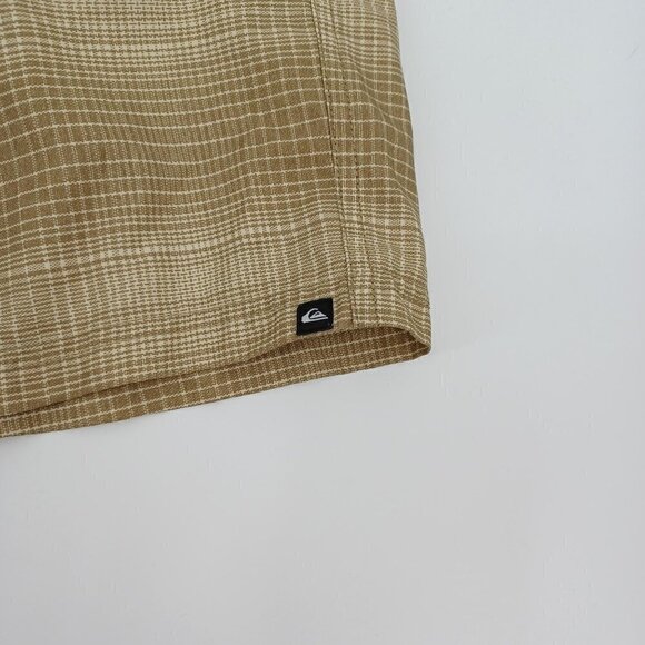Quiksilver Tan & White Printed Hybrid Bermuda Shorts Men's 30 Mid Rise Summer - Picture 4 of 9